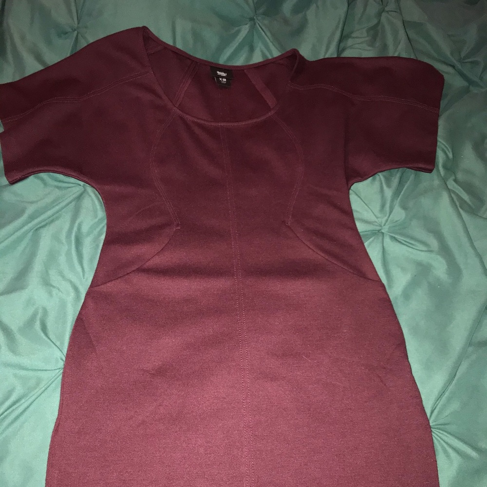 🎉5️⃣ for 2️⃣5️⃣ 🎉
 Maroon Mossimo Dress with Pockets